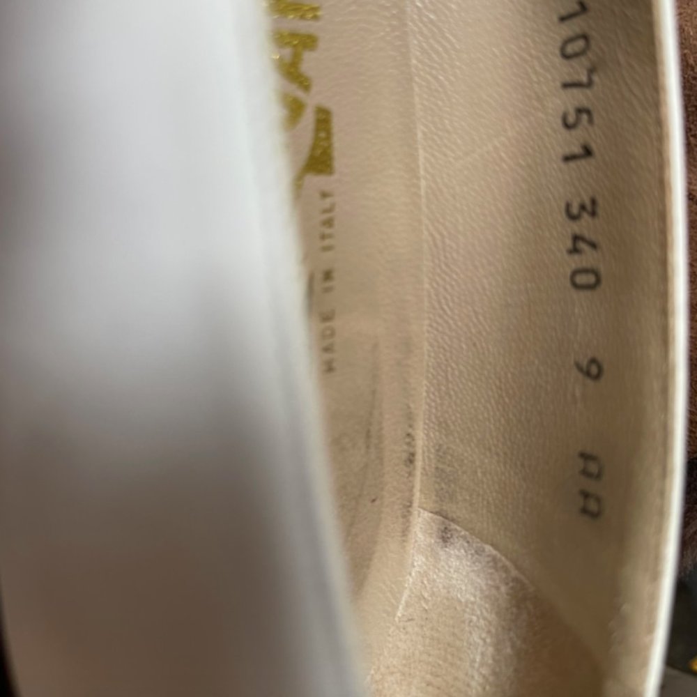 Vtg! Salvatore Ferragamo White Leather Dress Heel Pump Shoes Size 9 AA - Picture 6 of 6